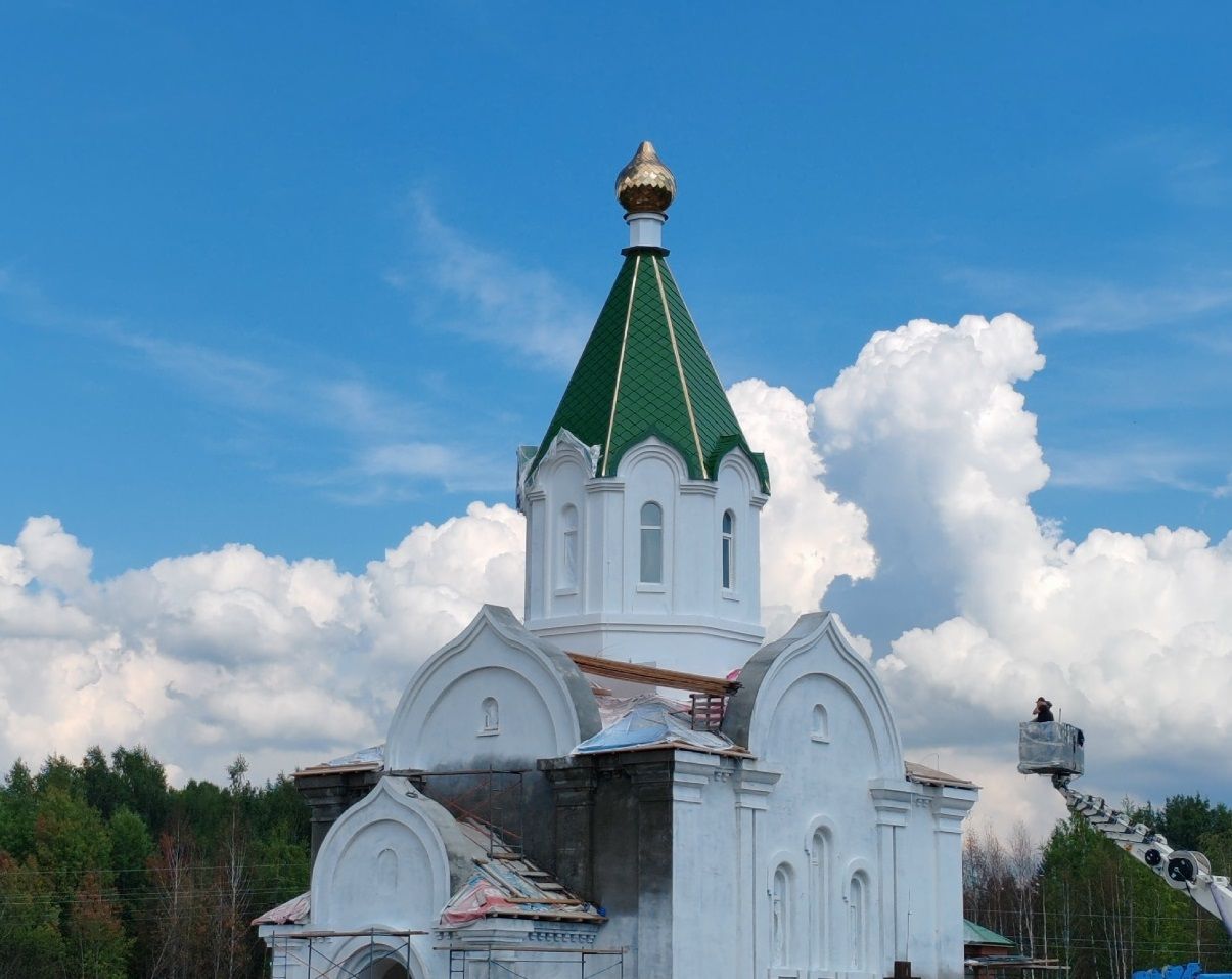 На строящейся церкви на въезде в Томск установят крест